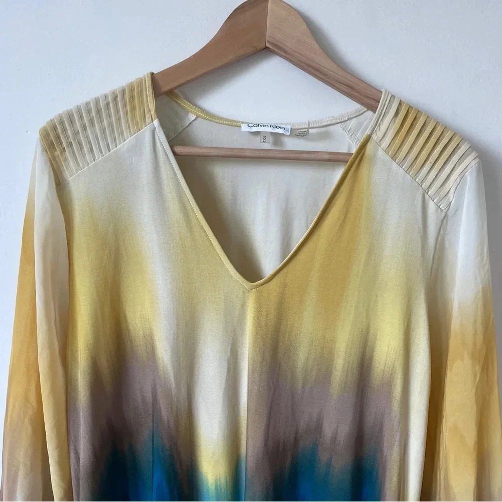 Calvin Klein Colorful Blouse- Size M - Picture 2 of 10